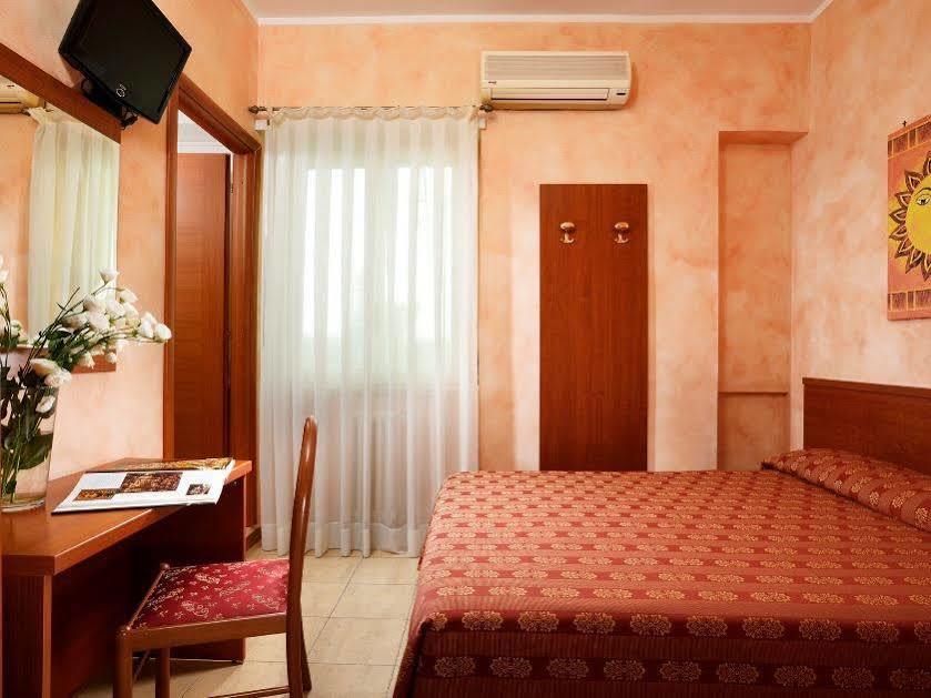 רומא Albadomus Affittacamere O Guesthouse מראה חיצוני תמונה